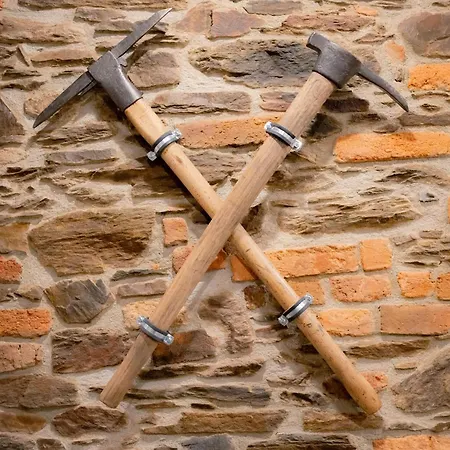 Pechblend & Silberstein 公寓