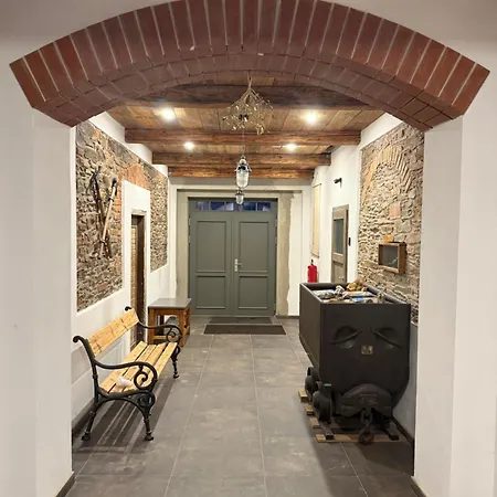 Apartman Pechblend & Silberstein