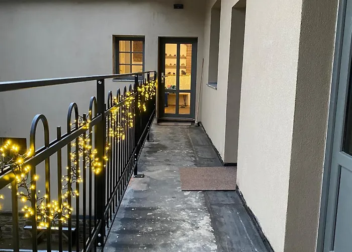 Apartament Pechblend & Silberstein