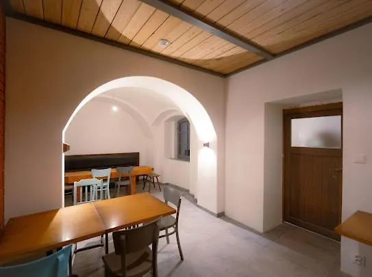 公寓 Pechblend & Silberstein